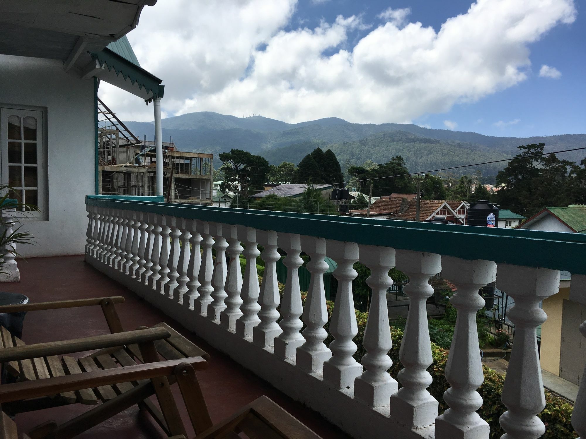 Blue Moon Hotel Nuwara Eliya Dış mekan fotoğraf
